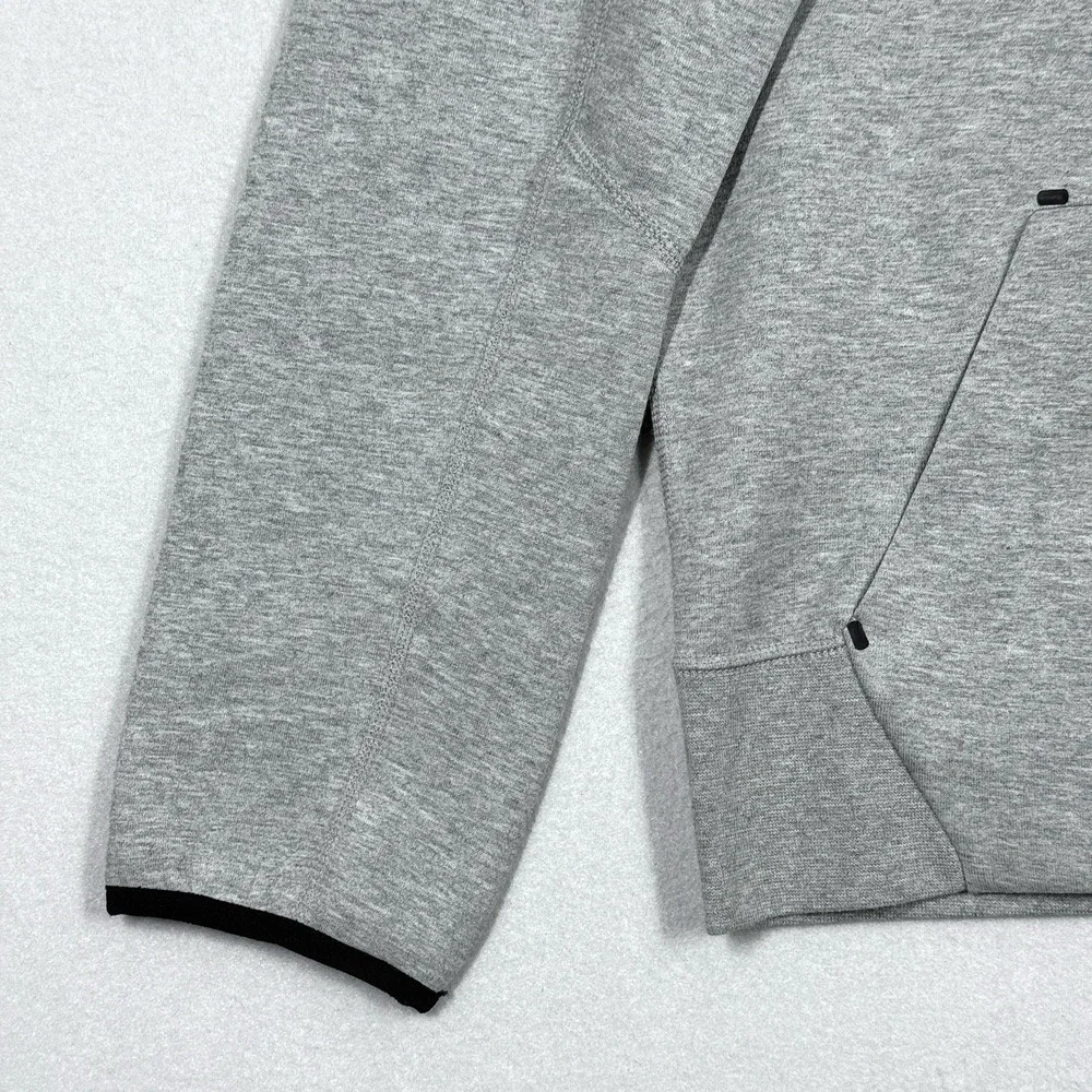 Nike Tech Fleece Oregon Ducks Sweatshirt Mens Small‎ Grey Crewneck Pullover Logo